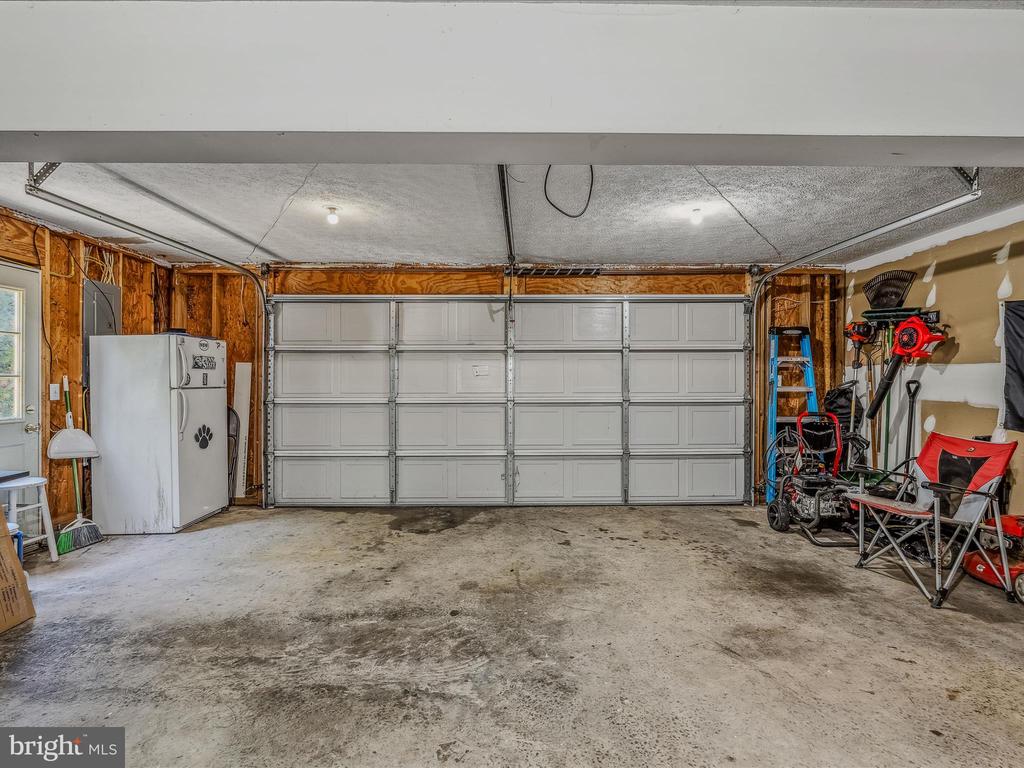 102 Artisan Way