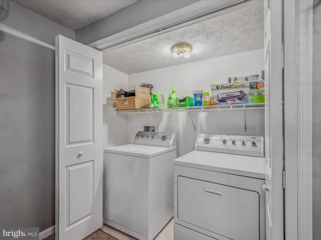 102 Artisan Way