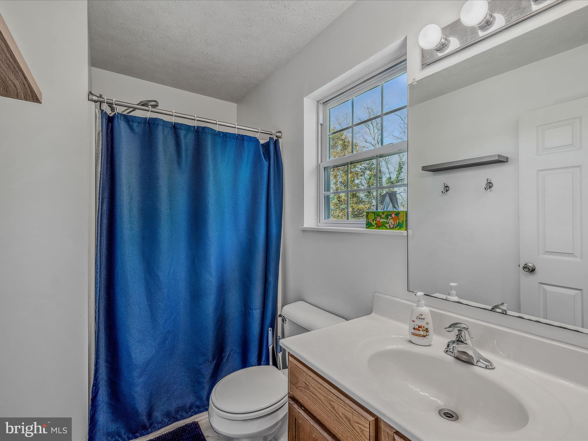 102 Artisan Way