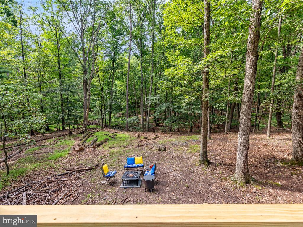 359 CAYUGA TRAIL