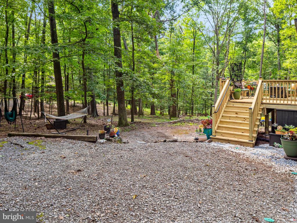 359 CAYUGA TRAIL