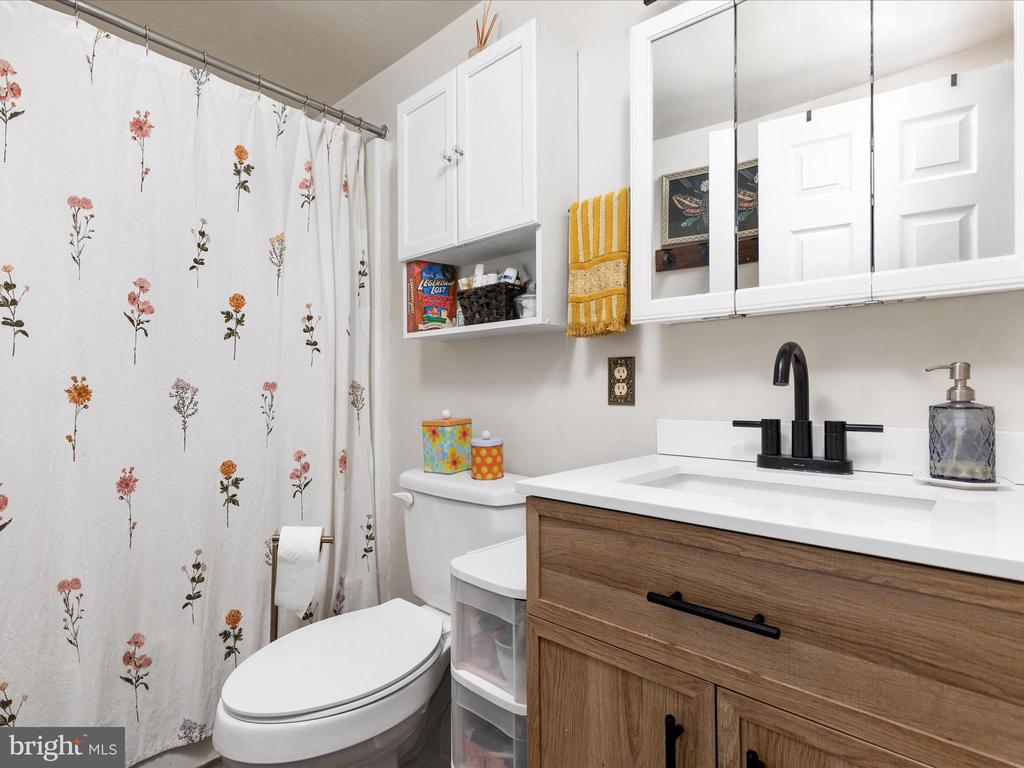 359 CAYUGA TRAIL