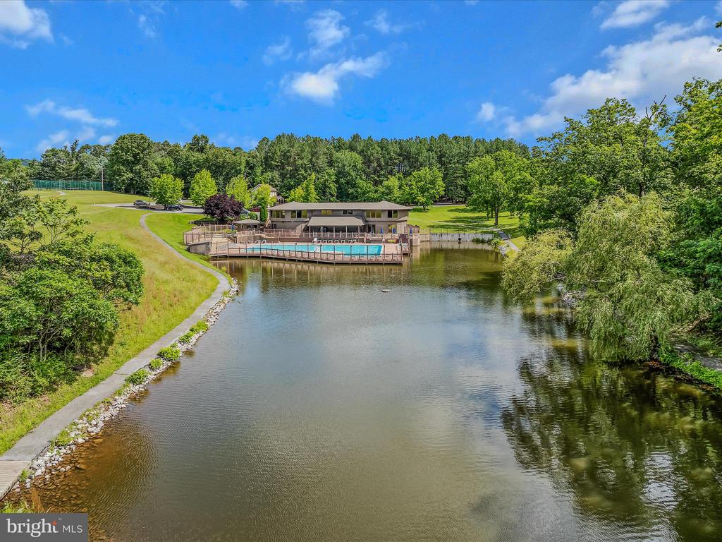 119 ALGONQUIN TRAIL