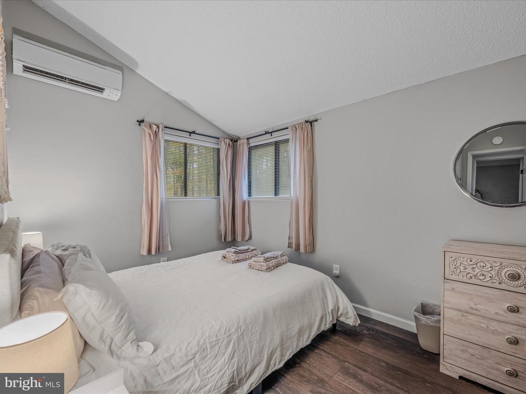 119 ALGONQUIN TRAIL