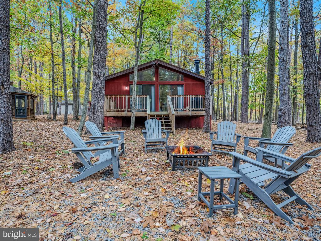 119 ALGONQUIN TRAIL