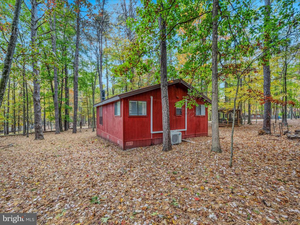 119 ALGONQUIN TRAIL