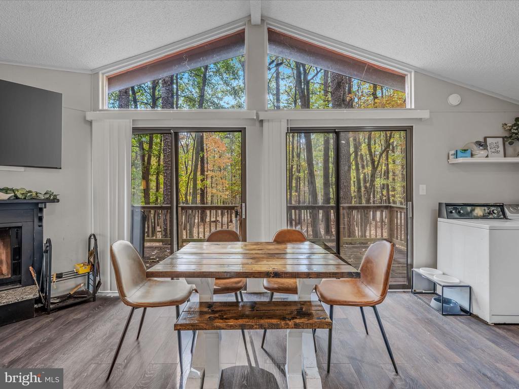 119 ALGONQUIN TRAIL
