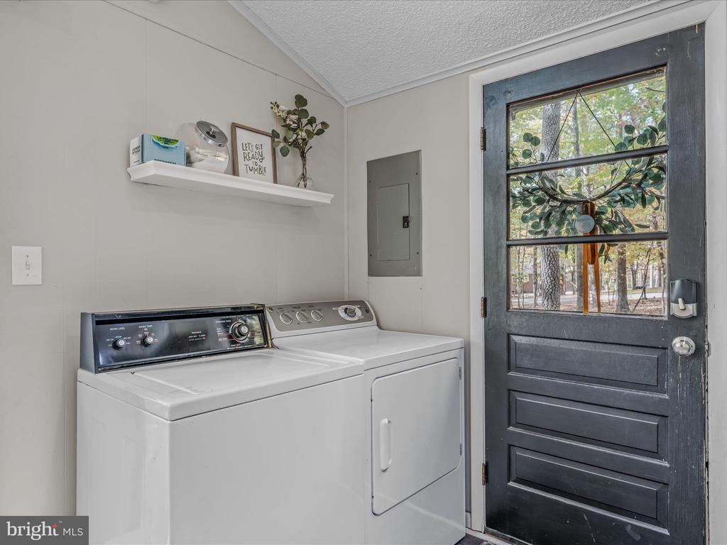 119 ALGONQUIN TRAIL