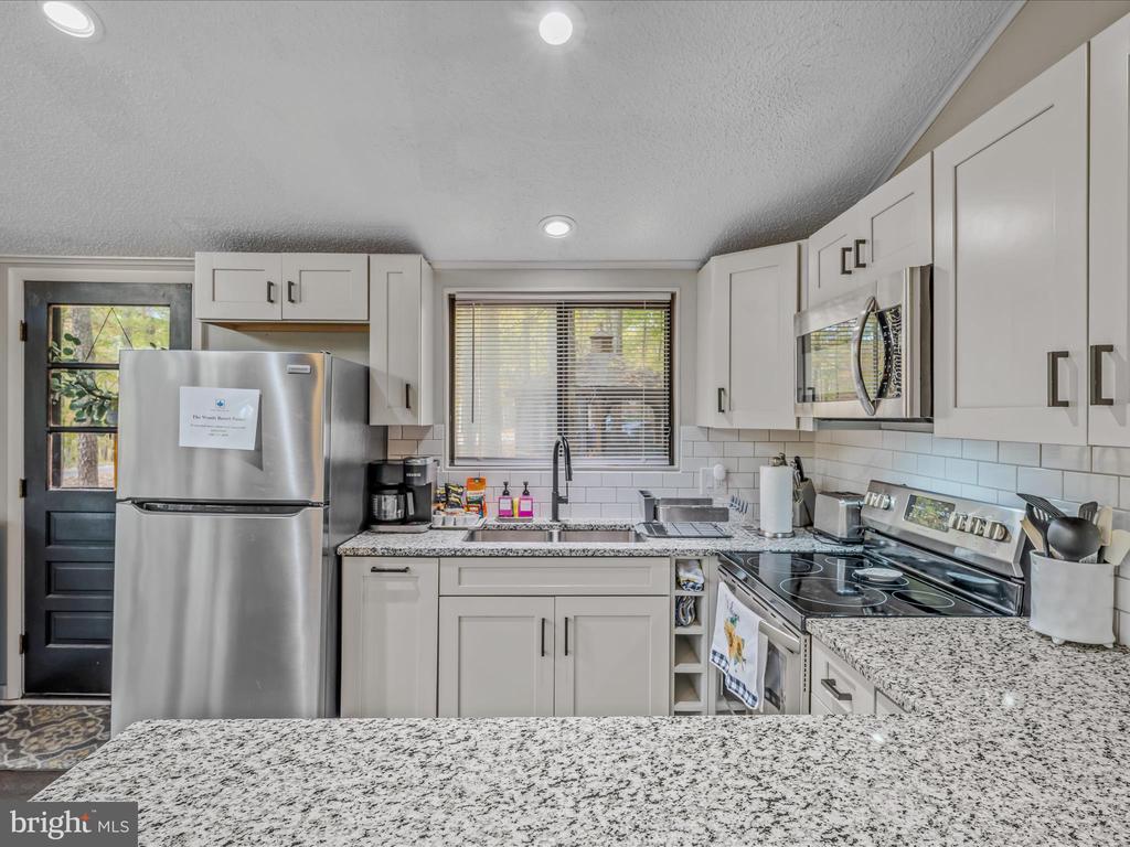 119 ALGONQUIN TRAIL