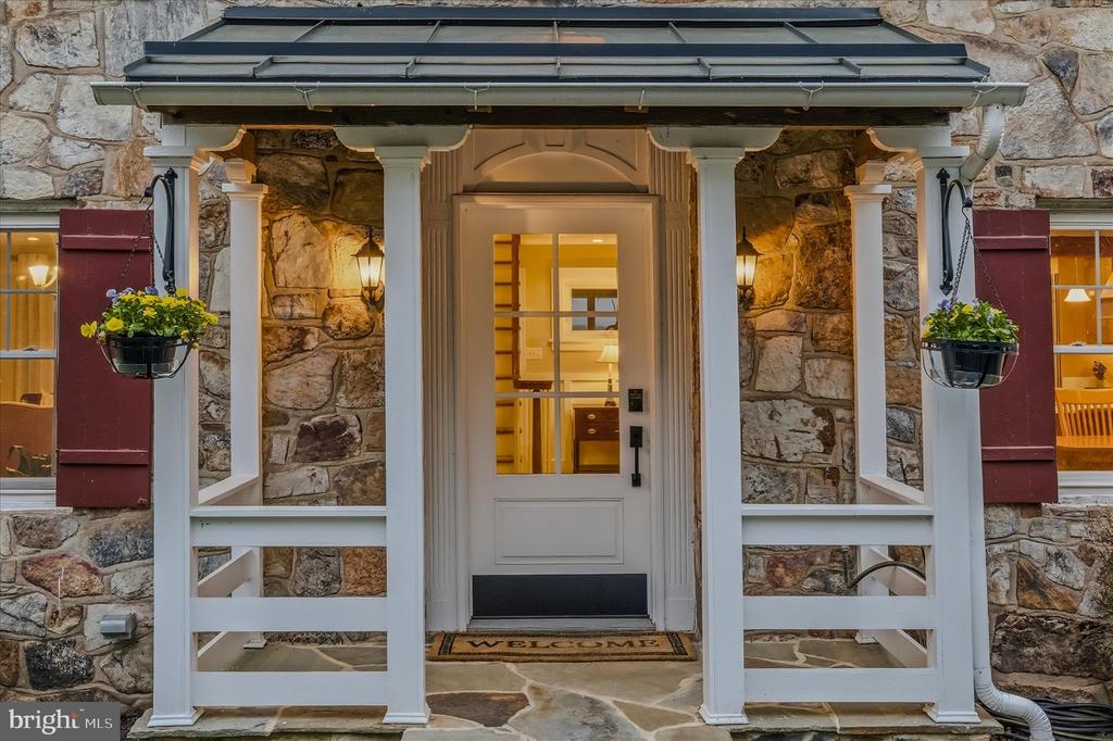 3877 DRY RUN ROAD