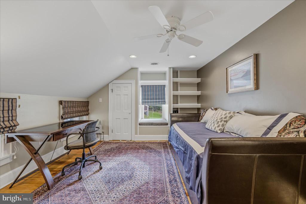 3877 DRY RUN ROAD