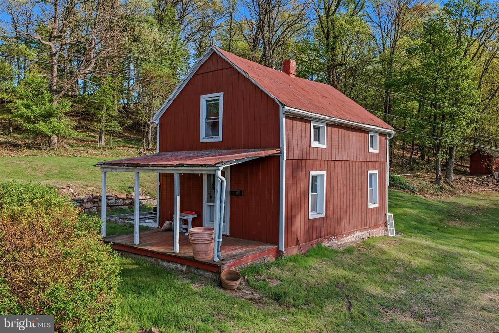 3877 DRY RUN ROAD