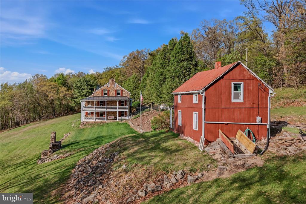 3877 DRY RUN ROAD
