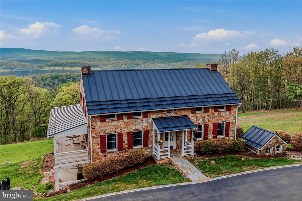 3877 DRY RUN ROAD