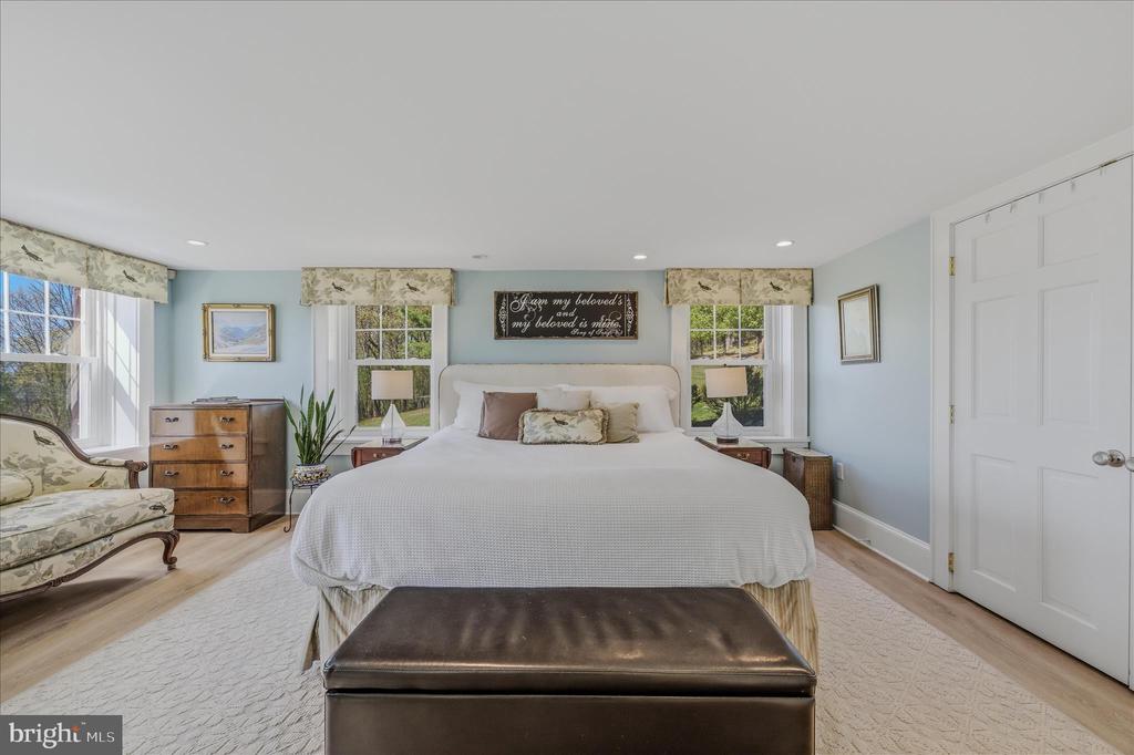 3877 DRY RUN ROAD