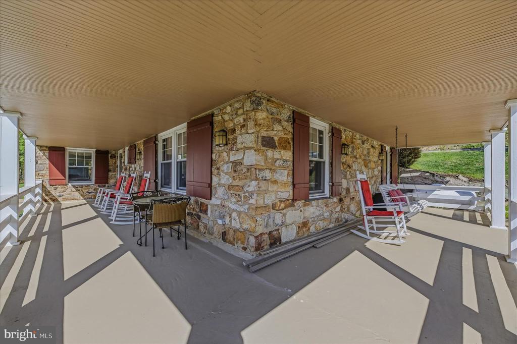 3877 DRY RUN ROAD