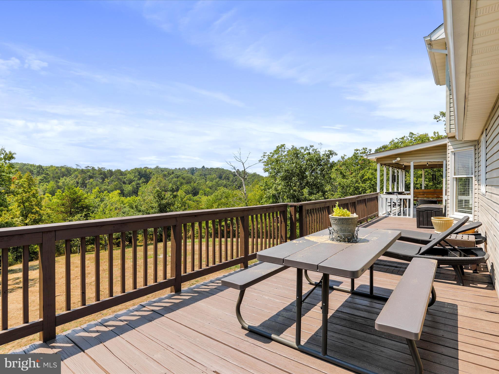 495 Shady Pine Dr
