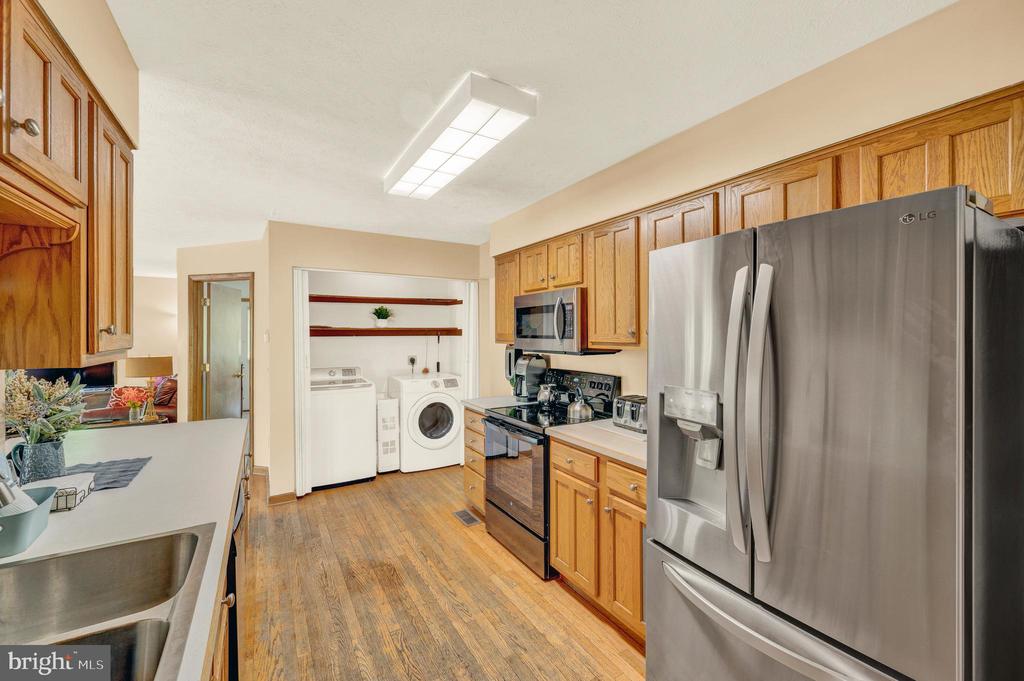 121 PENDRAGON COURT