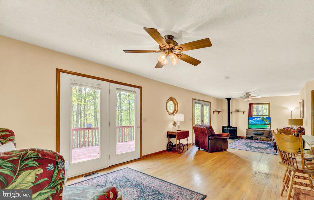 121 PENDRAGON COURT