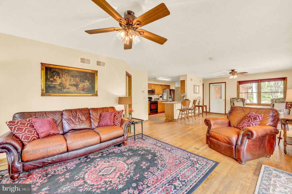 121 PENDRAGON COURT
