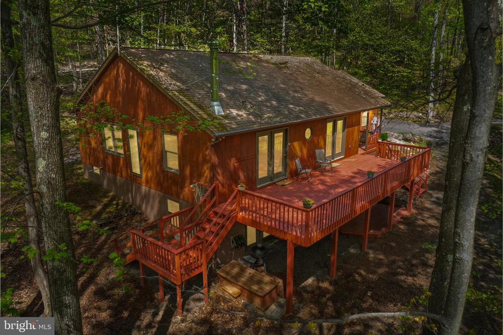 121 PENDRAGON COURT