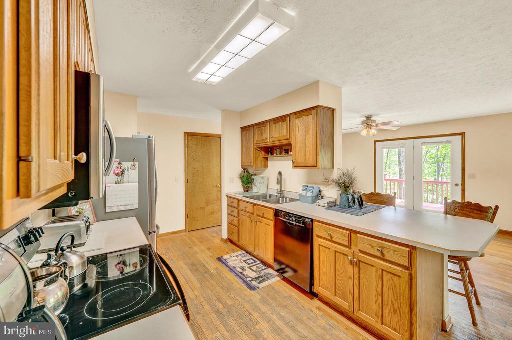 121 PENDRAGON COURT
