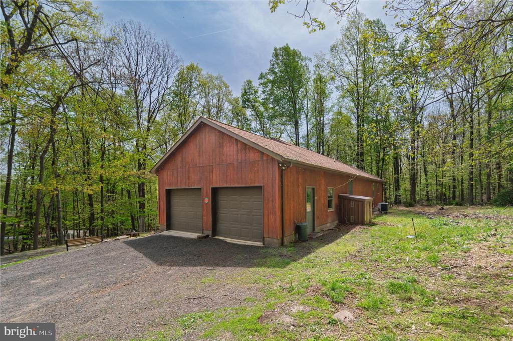 121 PENDRAGON COURT