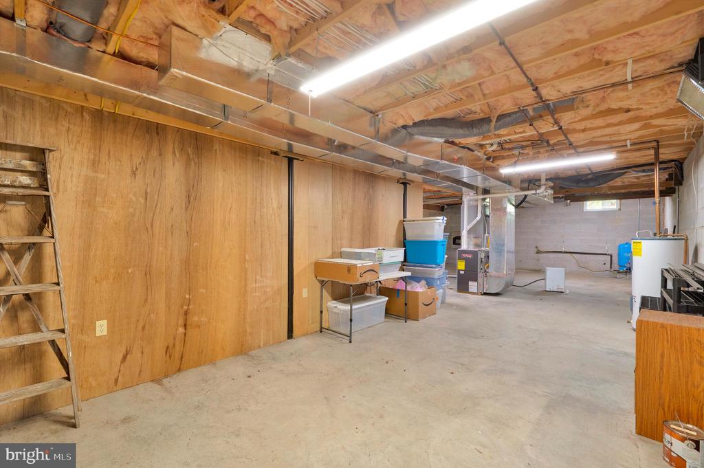 121 PENDRAGON COURT
