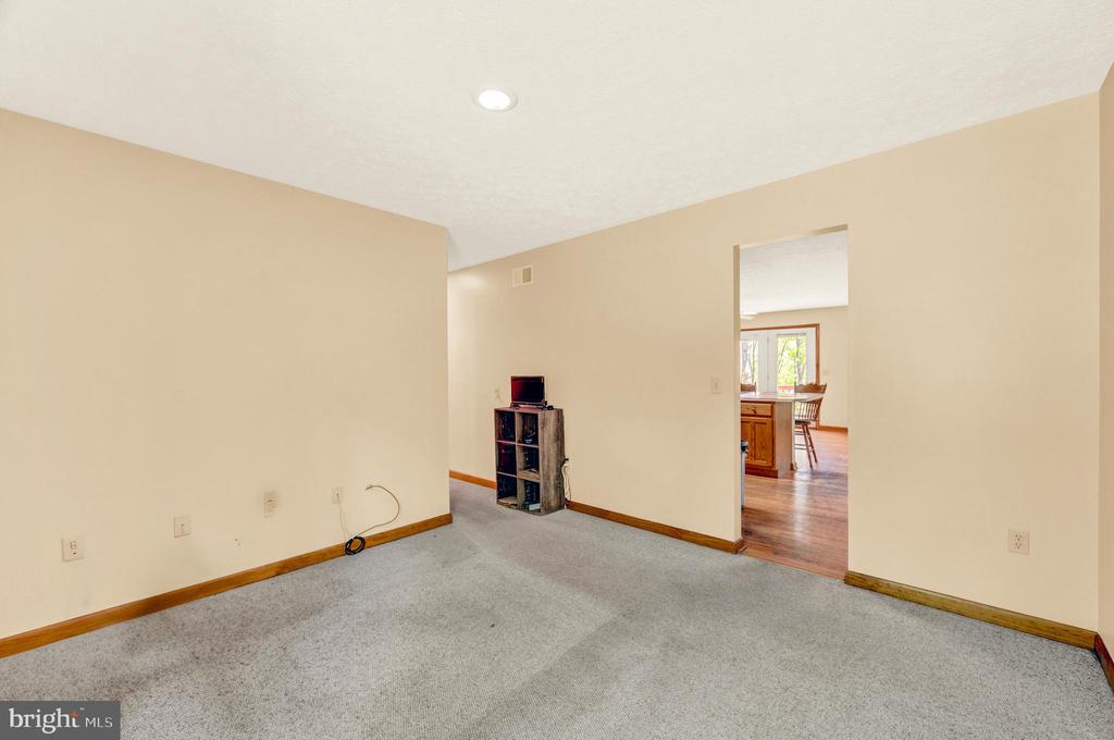 121 PENDRAGON COURT