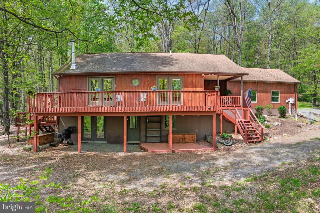 121 PENDRAGON COURT