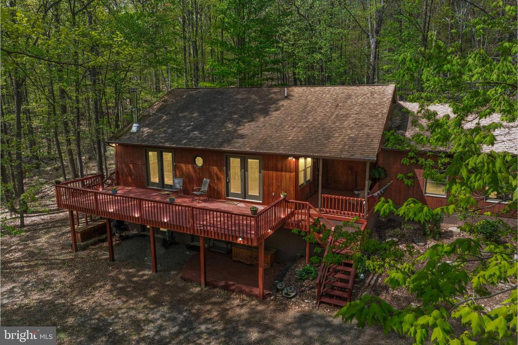 121 PENDRAGON COURT