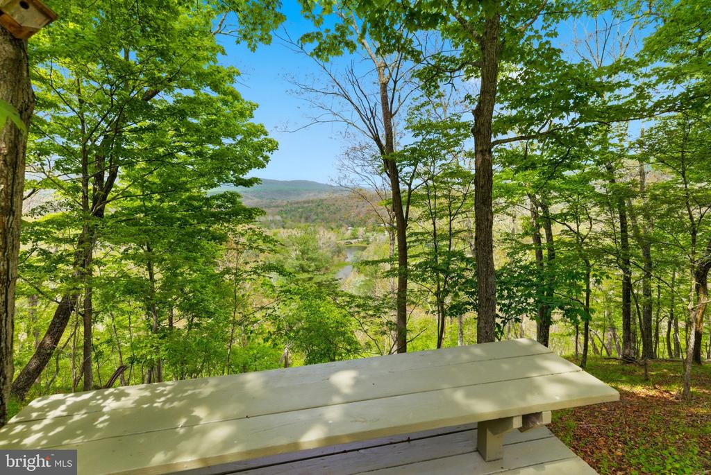 500 LARGENT HEIGHTS LANE