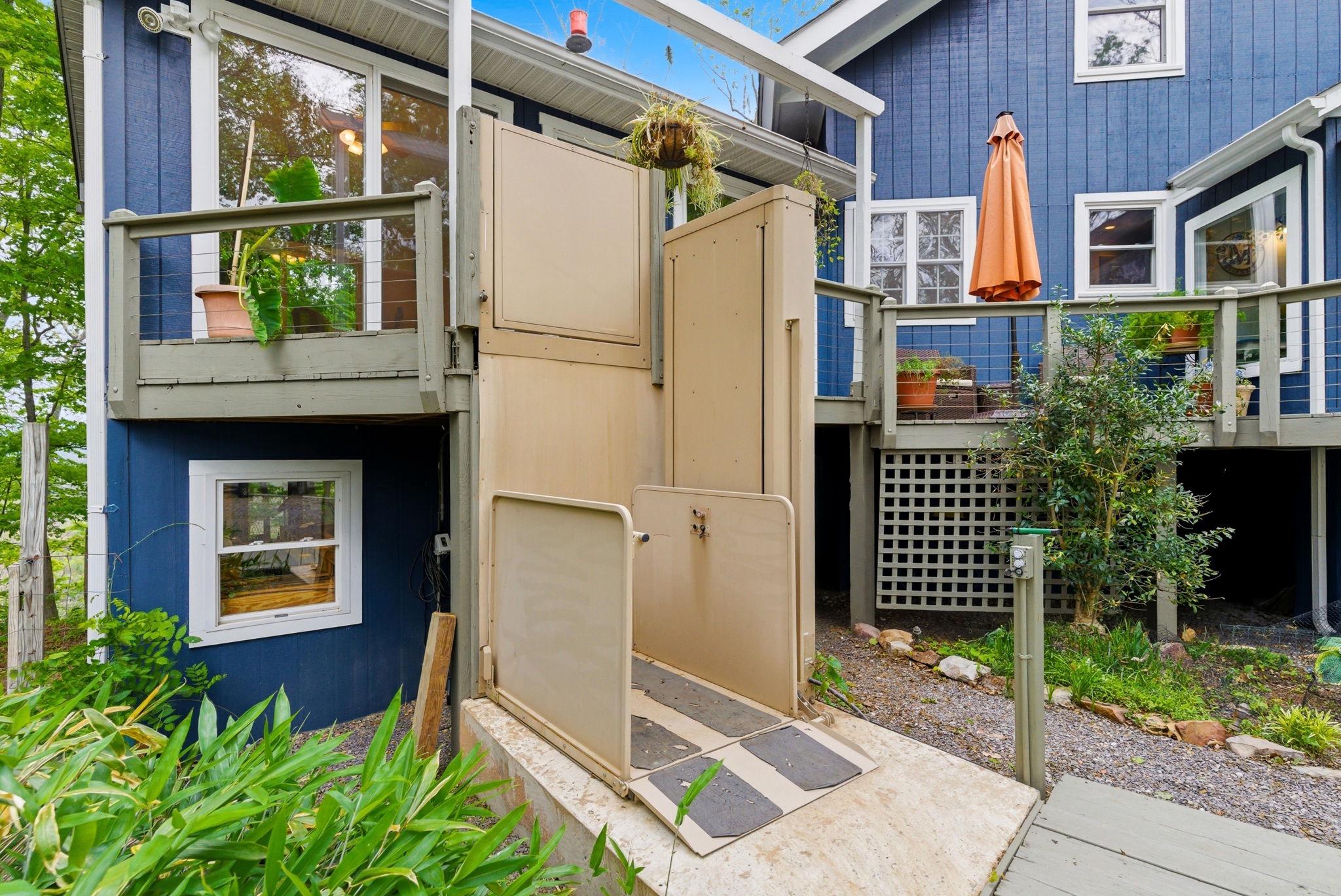 500 LARGENT HEIGHTS LANE
