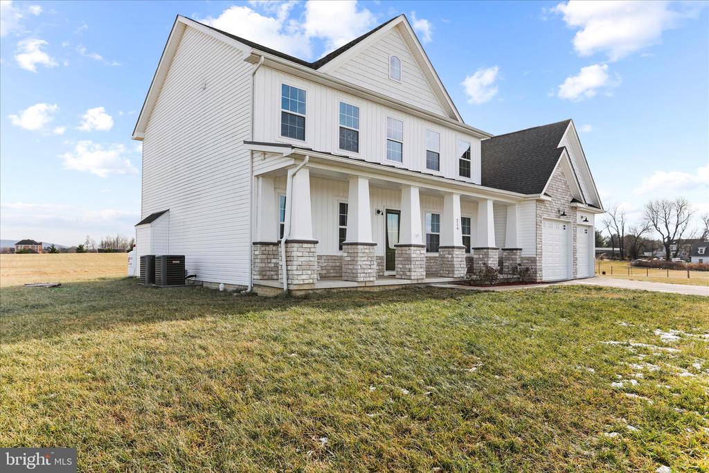 219 SUMMERFIELD WAY