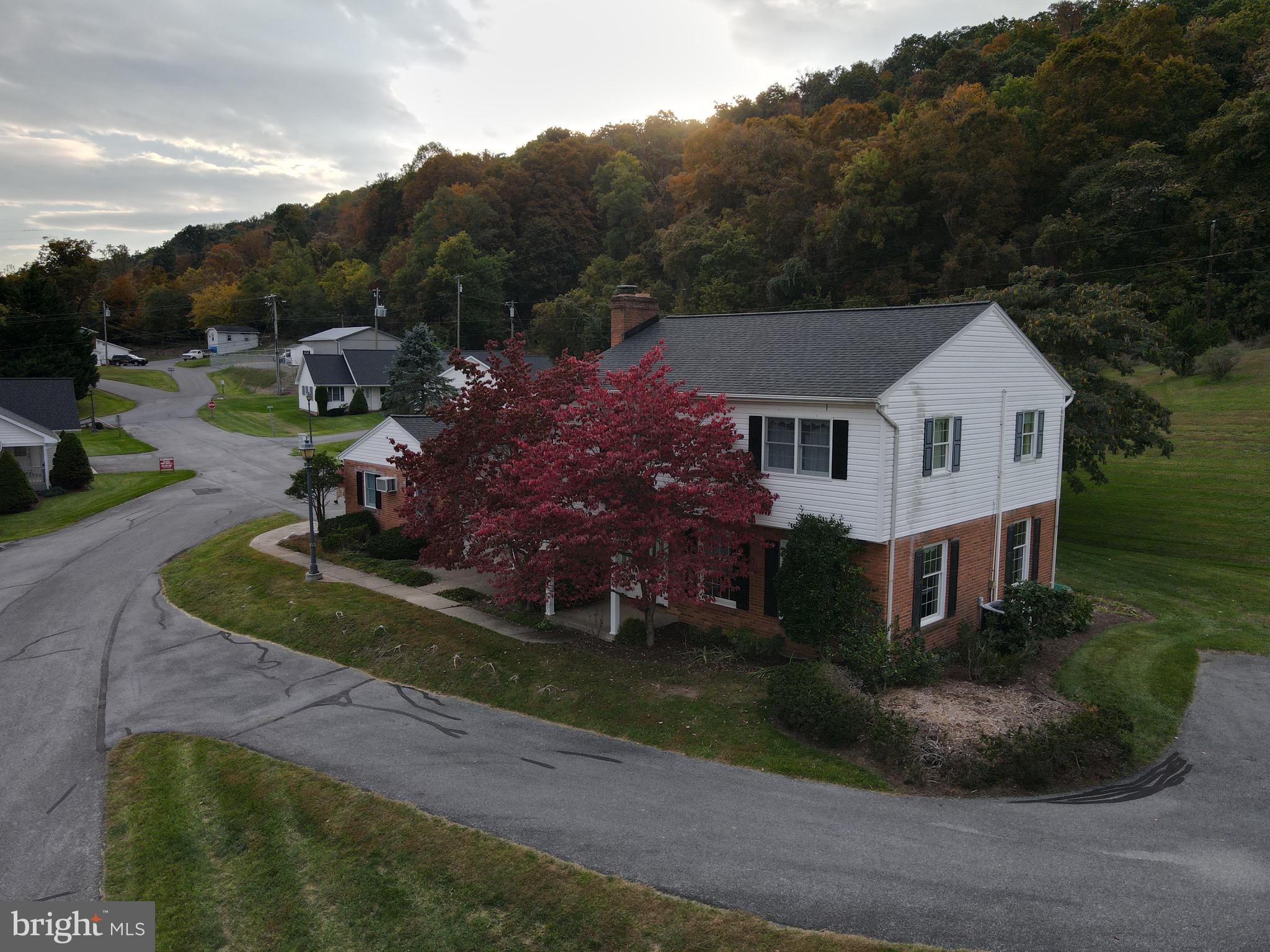 112 Garden Dr