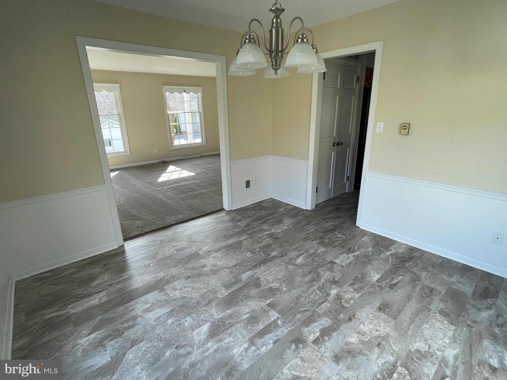 112 Garden Dr