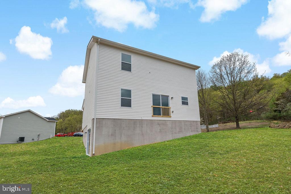 48 Bobbi Ct #Lot 8c