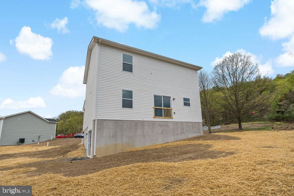 48 Bobbi Ct #Lot 8c