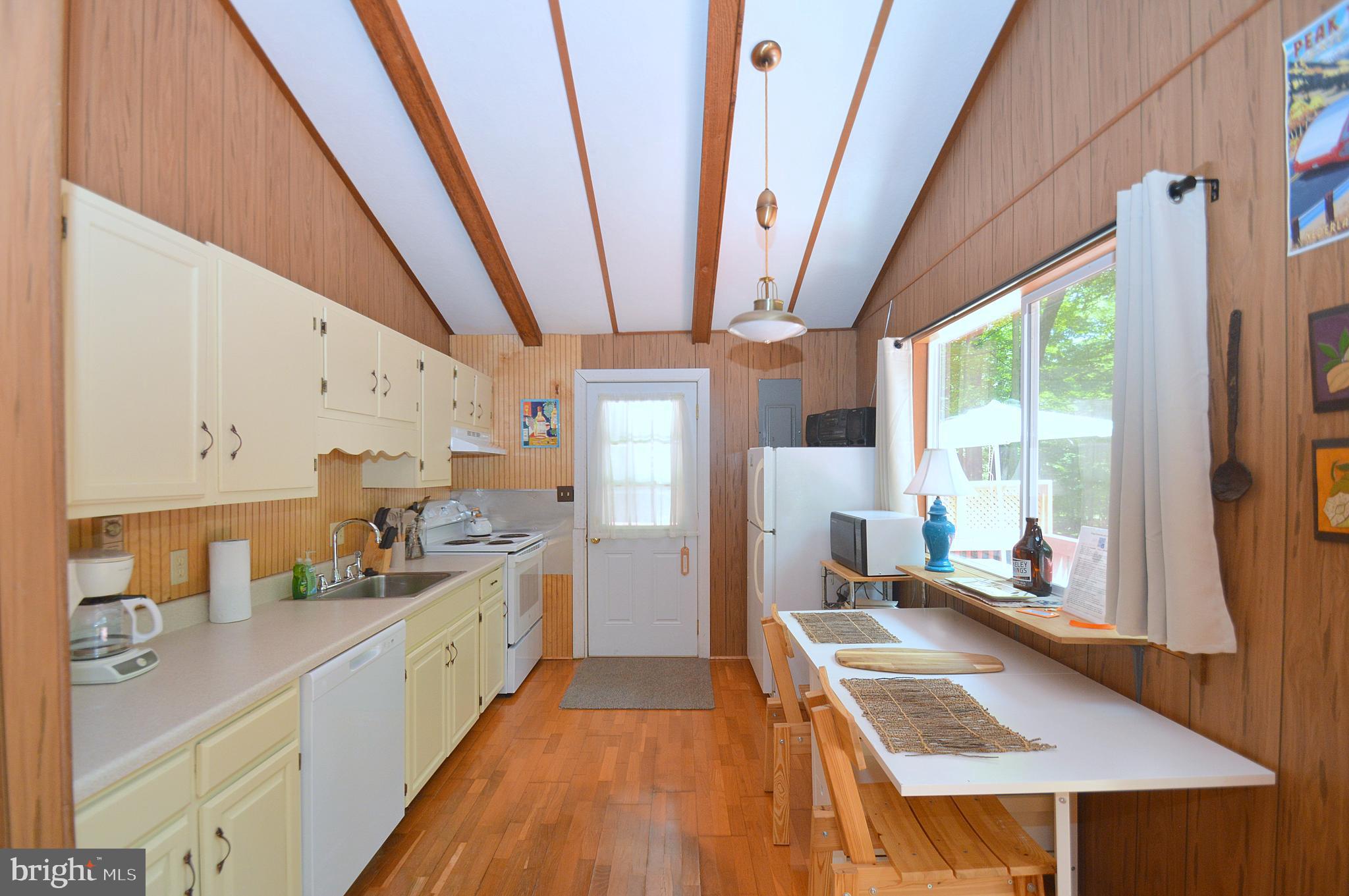 1220 Mountainside Rd