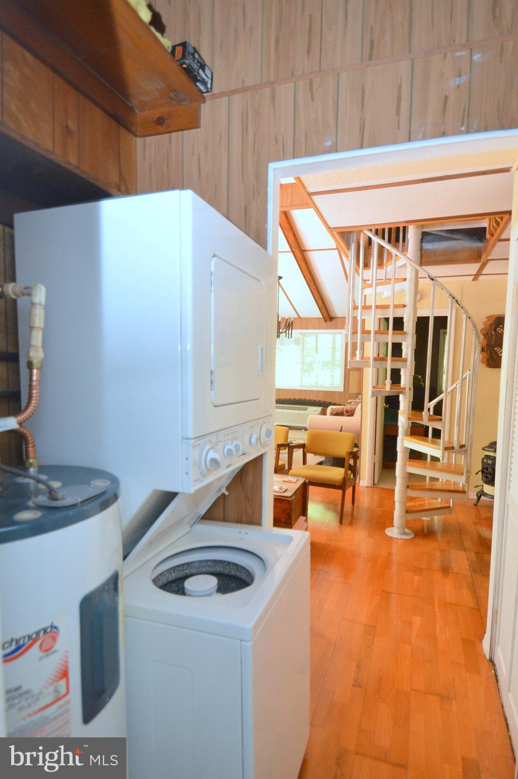 1220 Mountainside Rd