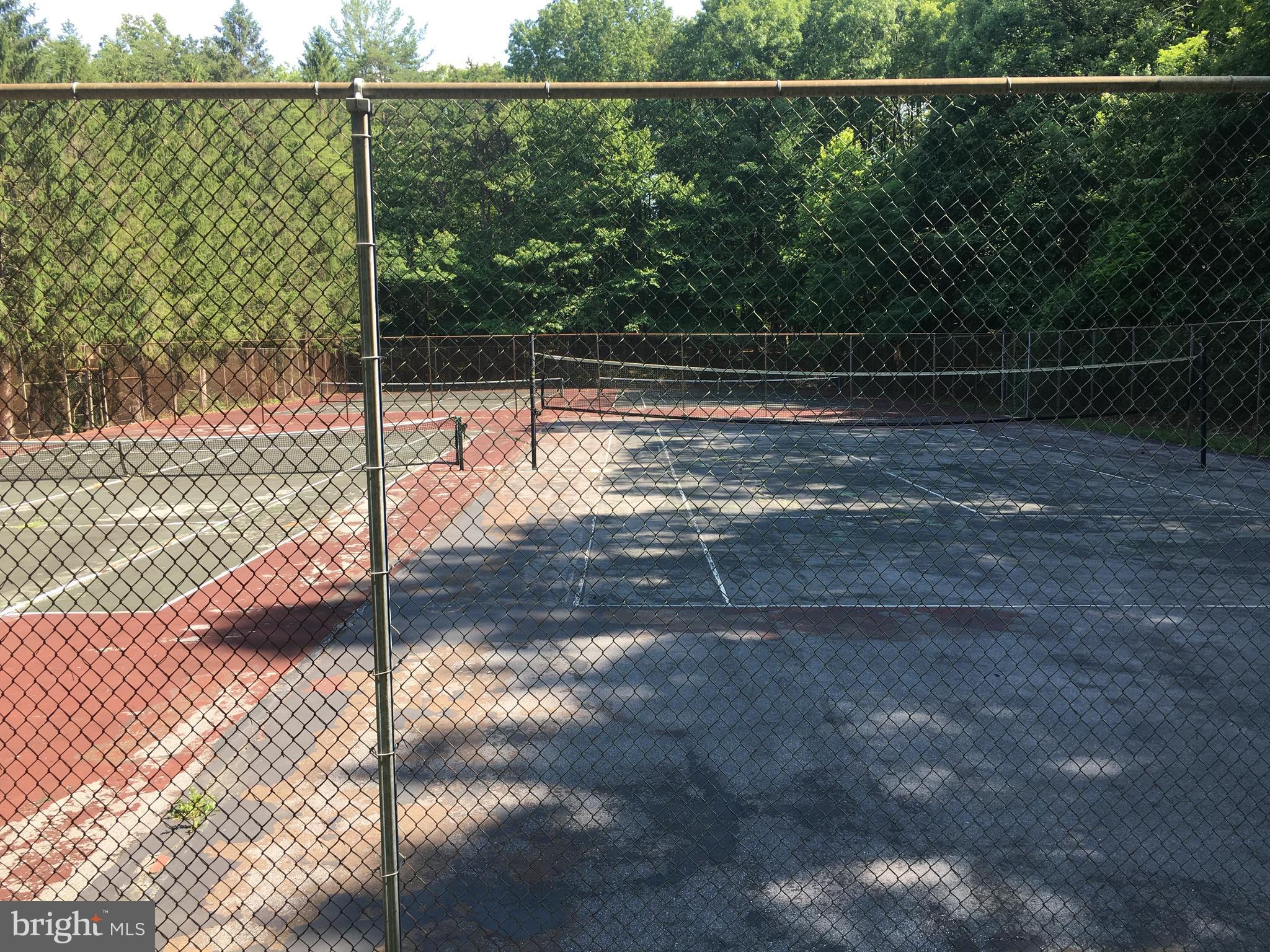 1220 Mountainside Rd