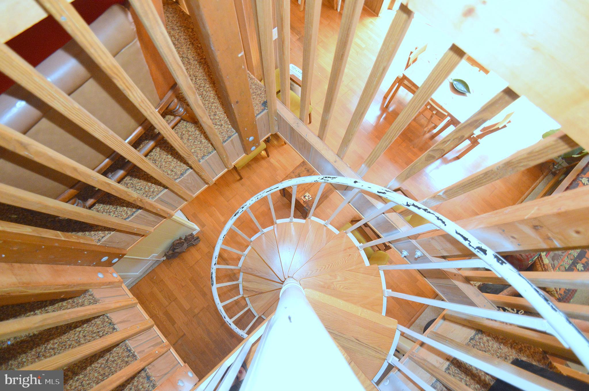 1220 Mountainside Rd