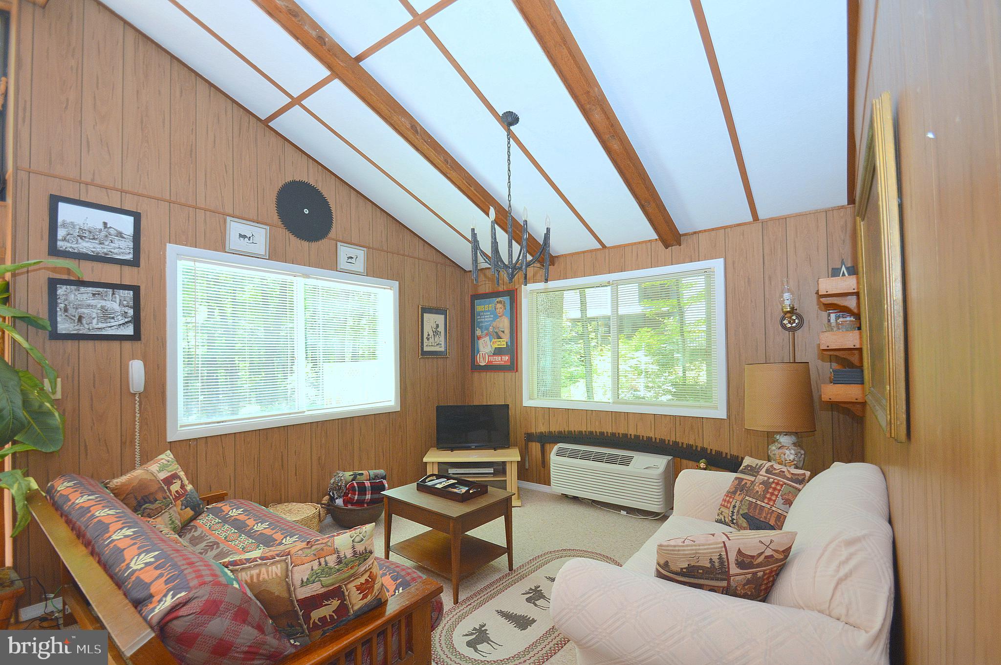 1220 Mountainside Rd