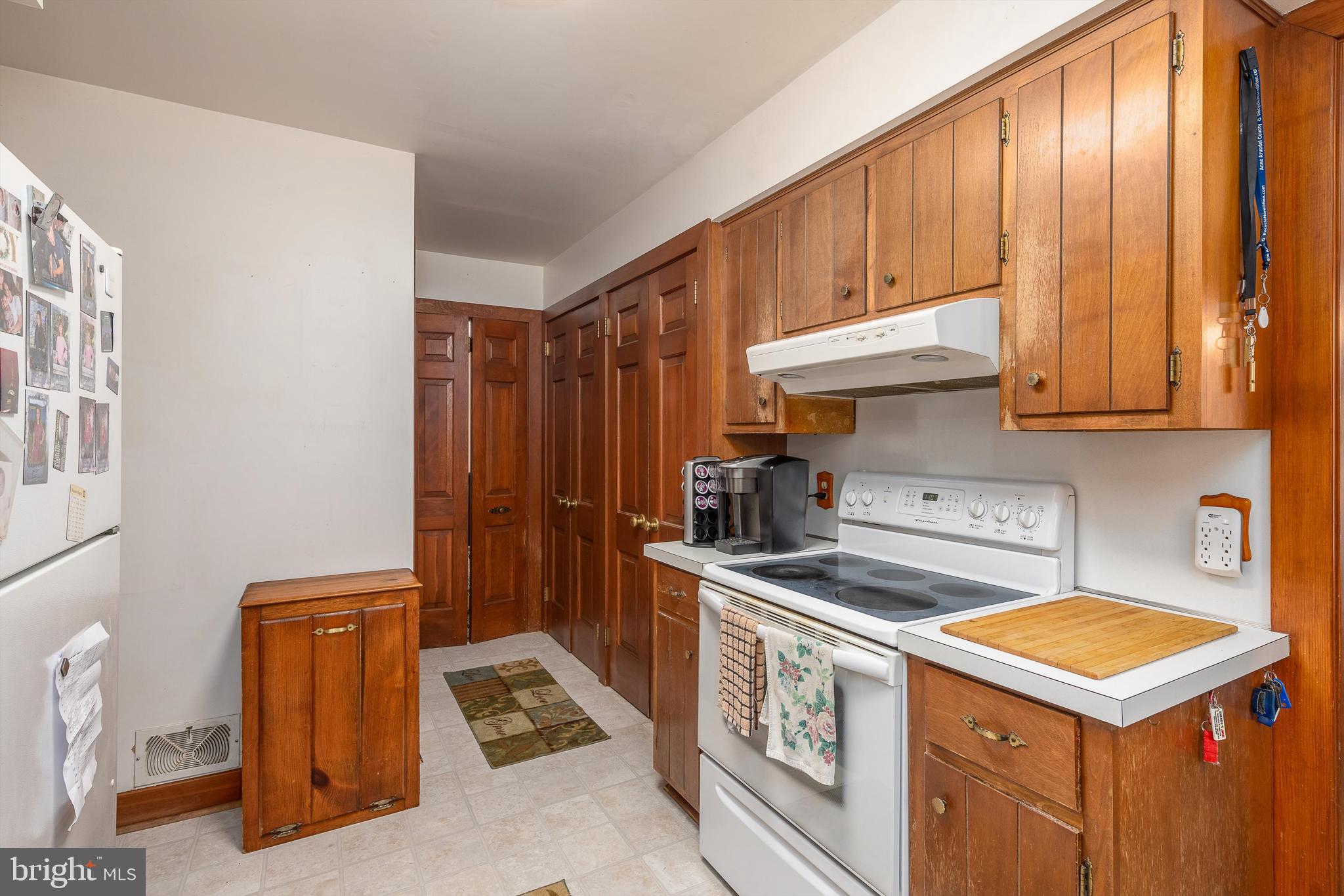 121 Elderberry Dr