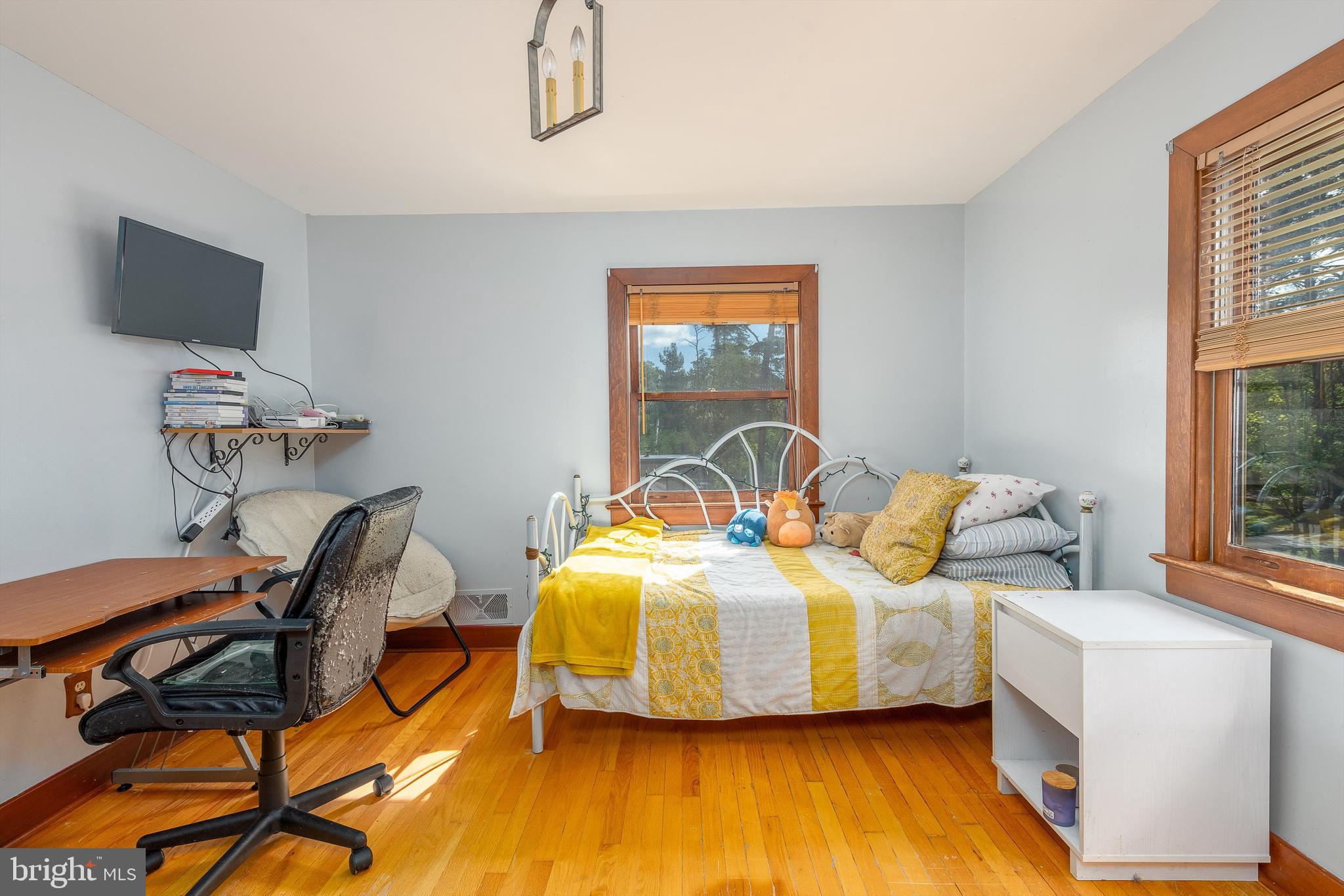 121 Elderberry Dr