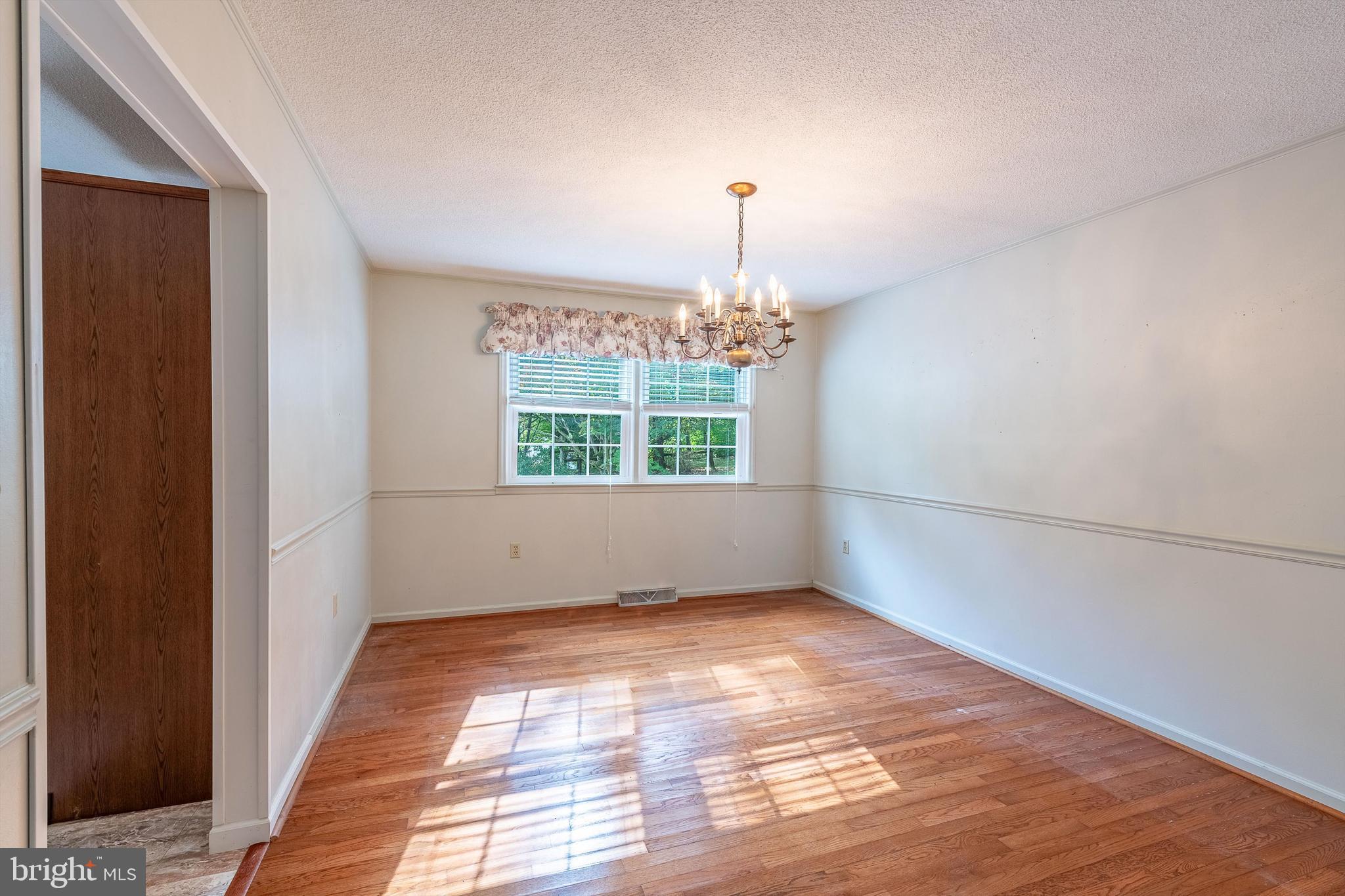 160 Cottage Place Dr