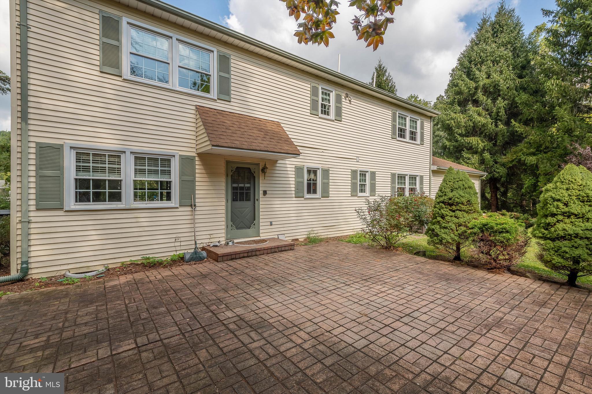 160 Cottage Place Dr