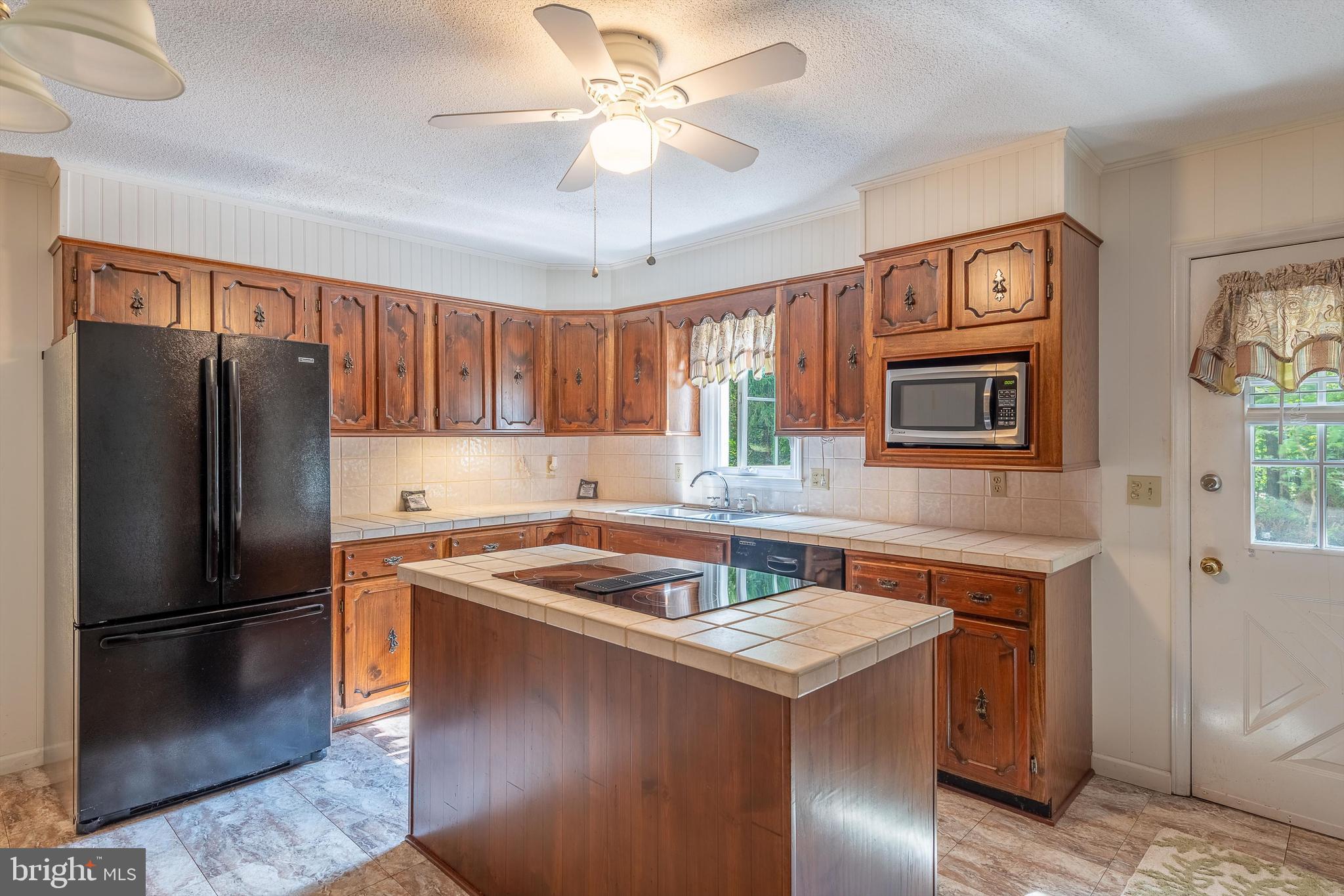160 Cottage Place Dr
