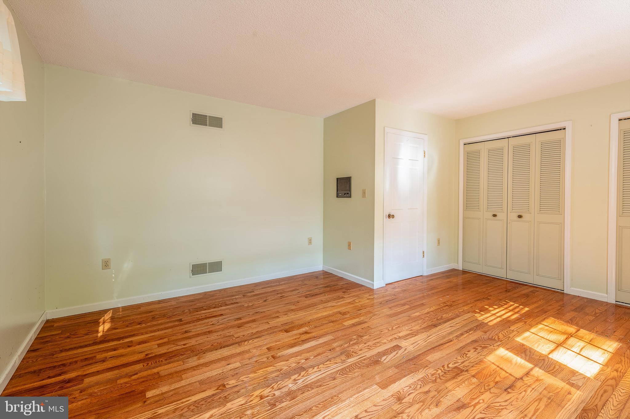 160 Cottage Place Dr
