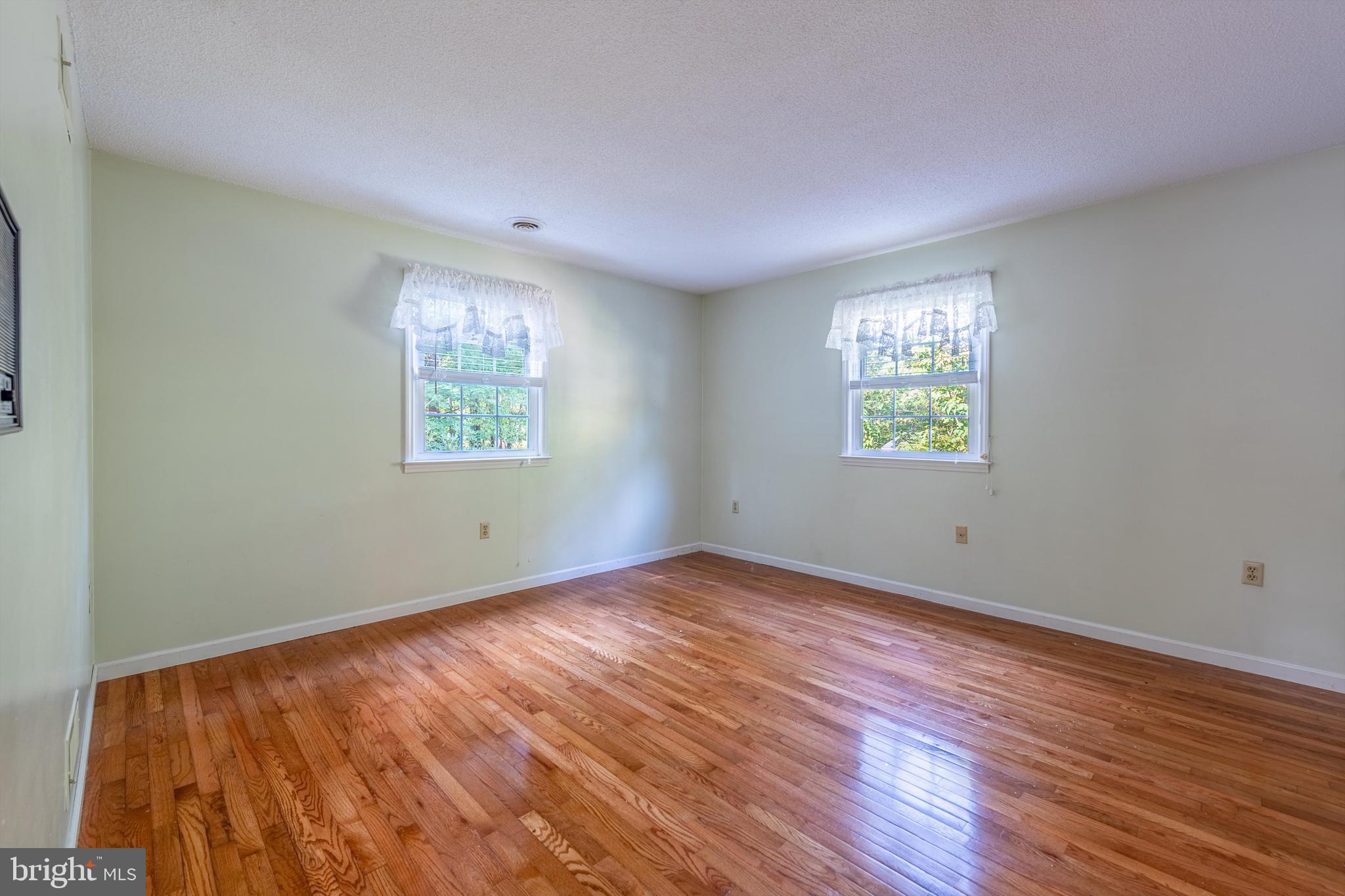 160 Cottage Place Dr